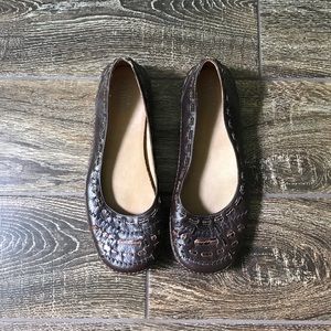 HP 🎉 Clarks Brown Flats